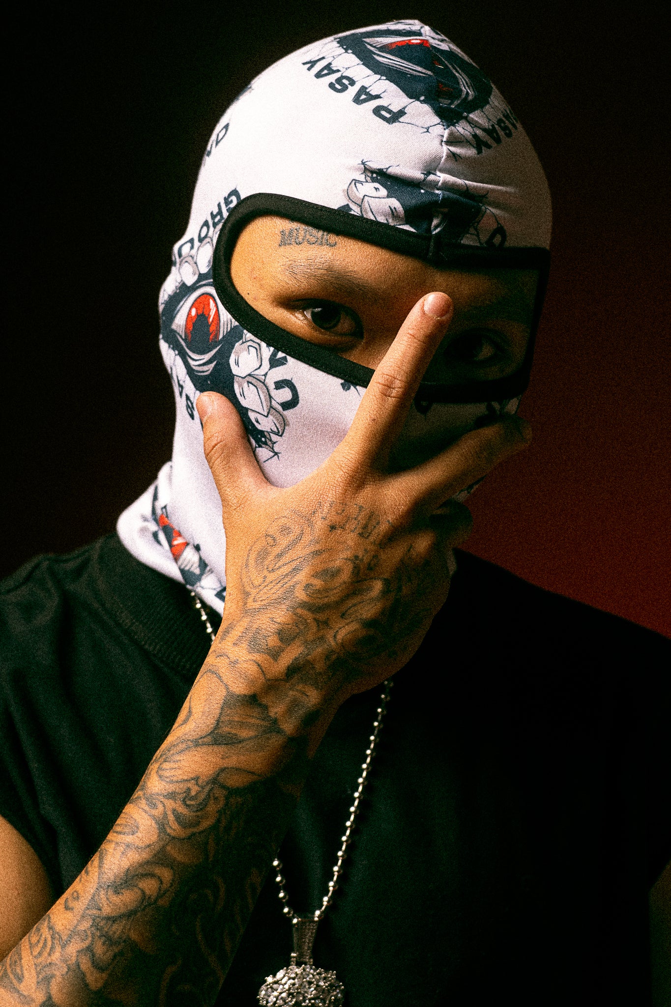UNDERGROUND MASK